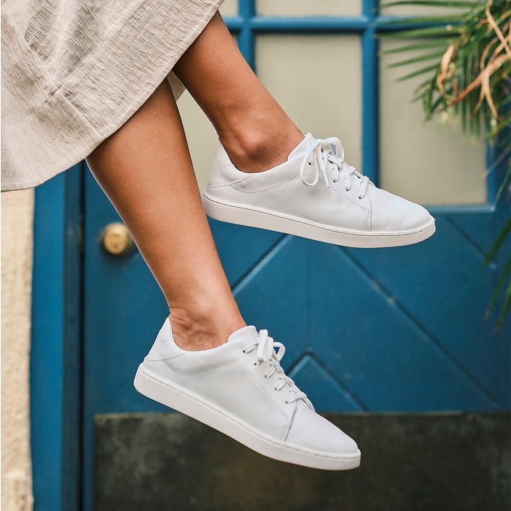 Olukai Women's Pehuea Lī ‘Ili White Leather Shoes 7.5
